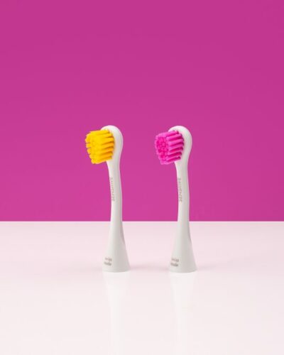 CURAPROX HYDROSONIC SENSITIVE náhradná hlavica, žltá + ružová 2 ks – Obrázok 2