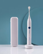 CURAPROX Hydrosonická kefka EASY + náhradná hlavica SENSITIVE 2 ks – Obrázok 5